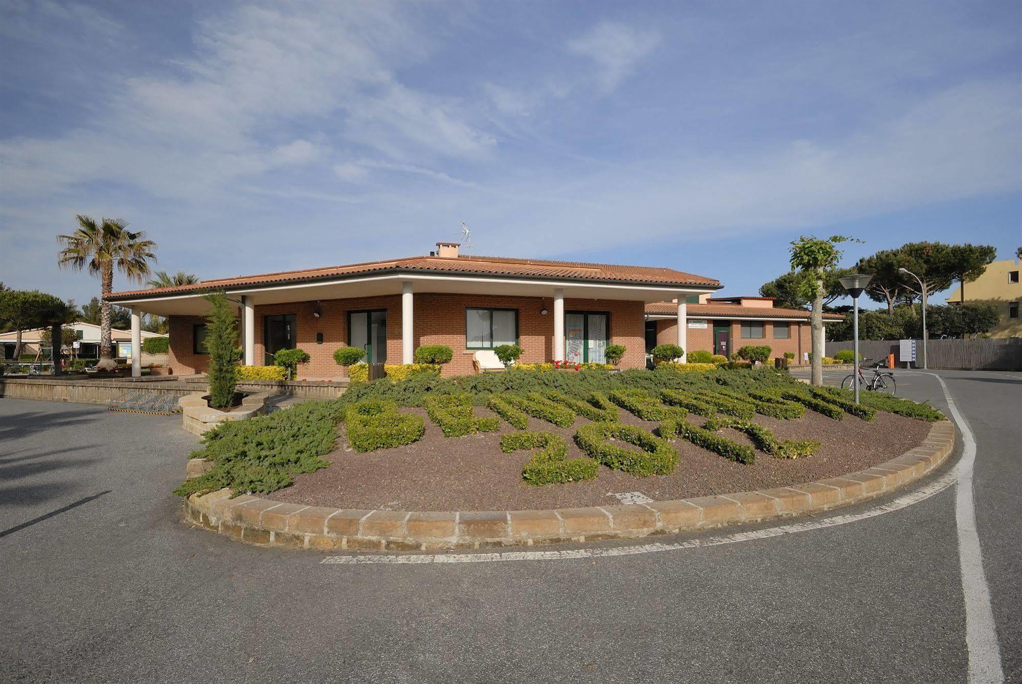 Villaggio Turistico La Cecinella Marina di Cecina Exterior photo
