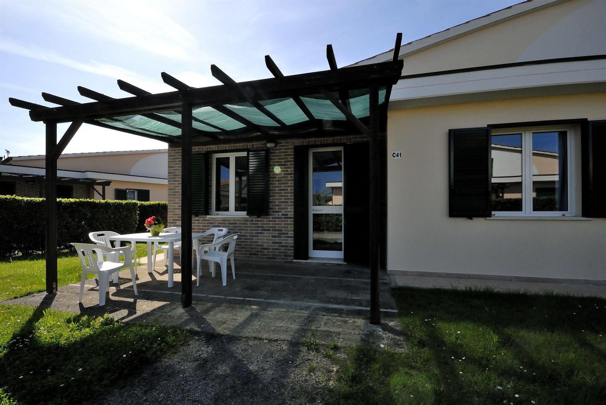Villaggio Turistico La Cecinella Marina di Cecina Exterior photo