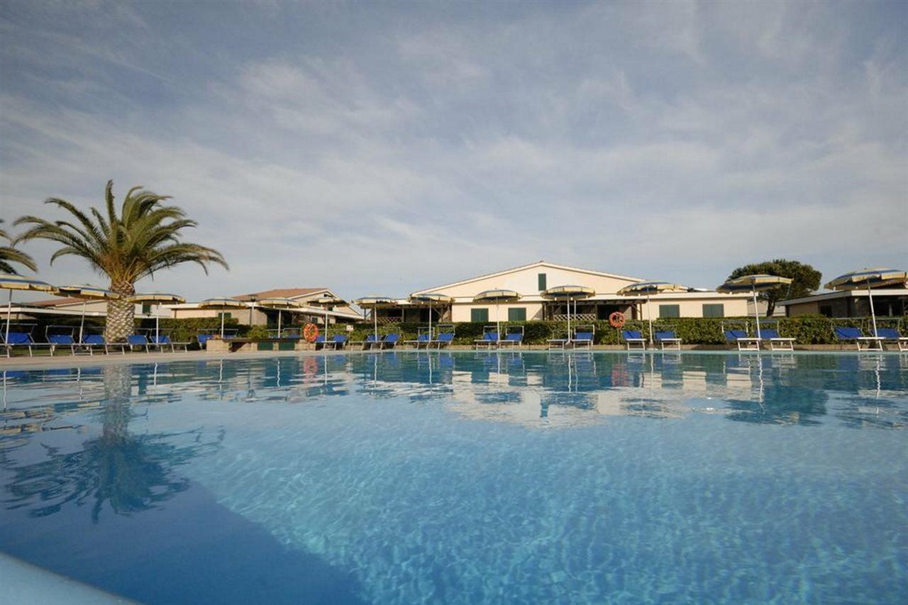 Villaggio Turistico La Cecinella Marina di Cecina Exterior photo